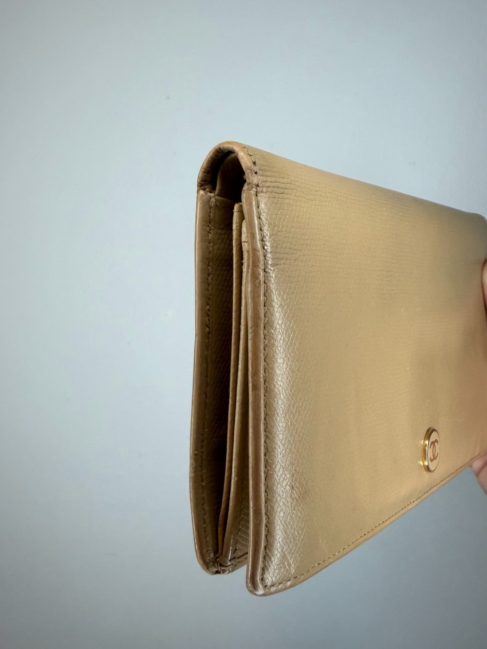 CHANEL Tan Leather Clutch Bag - Picture 3 of 9